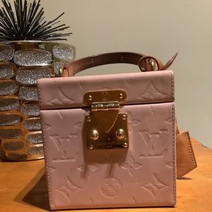Louis Vuitton Bleeker Box